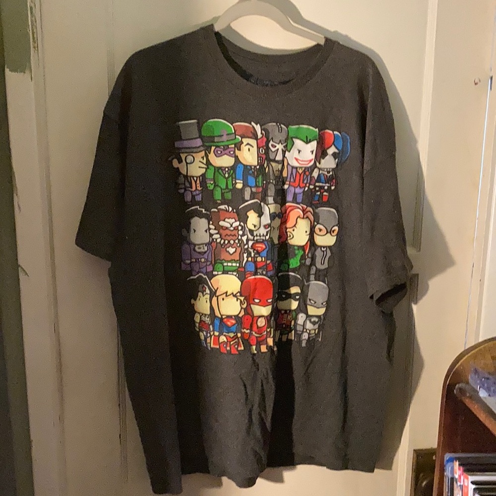 DC superheroes XXL shirt gray